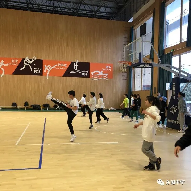 儿童篮球基本功训练内容包括_0